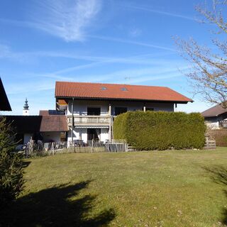 Sonnige und zentrale 2 - Zimmer - Eigentumswohnung in Waging am See zu verkaufen !