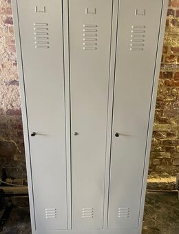 3er Spind Metallschrank Kleiderschgank - Wanna