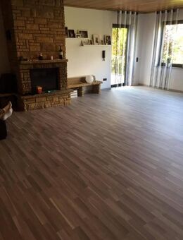 Familienwohnung wartet auf neue Bewohner .... - Lich