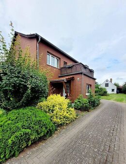 Großes Einfamilienhaus mit einem grünen Traumgrundstück - Vellahn