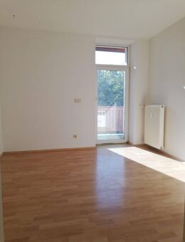 Schöne 3-Zimmer Wohnung mit Balkon - Döbeln