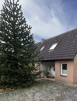 Liebevoll gestaltetes Einfamilienhaus mit großem, wunderschön angelegtem Garten in ruhiger Wohnlage! - Gronau (Westfalen)