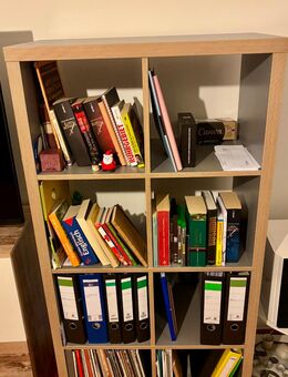IKEA KALLAX Regal 4x4 – Grau - München