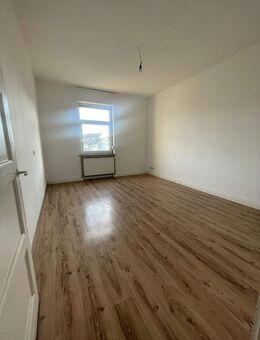 2 Zimmer Wohnung im Denkmal Saarlandstraße Ludwigshafen-Mundenheim - Ludwigshafen (Rhein)