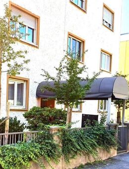 Luitpoldhain! 3-Zi.-Wohnung mit BLK, 2.Etage, Garage, ruhige Lage, Innenstadtnähe - Nürnberg