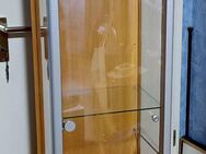 Schöner Glas  Vitrienenschrank, 1 Glastür , dahinter 4 Glas-Einlegeböden - Frankfurt (Main) Unterliederbach