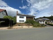3-Parteienhaus mit Entwicklungspotenzial in Auerbach - Wohnungen auch einzeln erwerbbar - Auerbach (Oberpfalz)