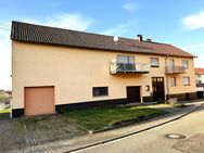 *Charmantes Einfamilienhaus mit Anbau und Scheune in Bottenbach* - Bottenbach