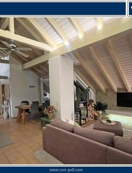 Zentrale Dachgeschosswohnung in Hirschberg - gemütlich, gepflegt und ein echtes Schmuckstück - Hirschberg (Bergstraße)