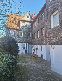 Teilsaniertes und teilvermietetes Denkmalobjekt im historischen Kern Fürths - Fürth