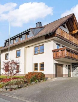 Eigentumswohnung im Dachgeschoss eines gepflegten Zweifamilienhauses - Finnentrop