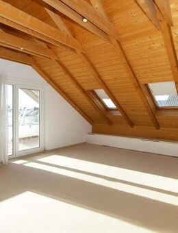 Attraktive 2-Zi.-Wohnung mit traumhaftem Balkon und Garage in Schifferstadt - Schifferstadt