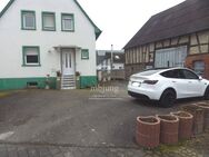 Einfamilienhaus mit Scheune - Panzweiler