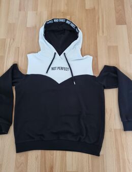 Off Shoulder Pulli In Gr.M von Page one - Losheim (See)