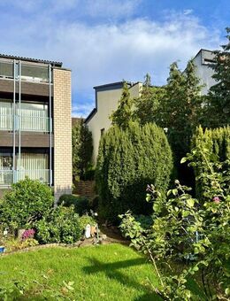 Architektur mit Charakter großzügiges Split-Level-Haus mit separaten Vordergebäude, Garten & Garage - Rodgau