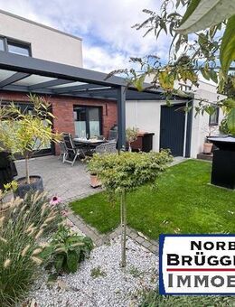 Neuwertige Doppelhaushälfte mit Terrasse - Grefrath (Sport- und Freizeitgemeinde)