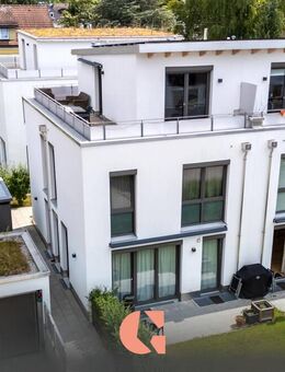 Neuwertig + modern - DHH mit Süd-West-Ausrichtung mit hohem Freizeitwert - München