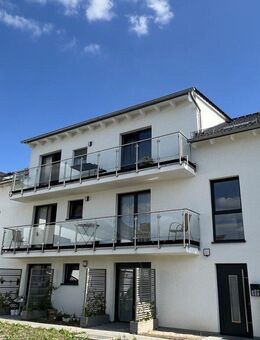 Smart möbliertes und modernes 2 Zimmer-Apartment - ideal auch für WGs, Marburger Str. 261, Giessen Wieseck - Gießen