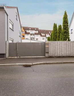 ***Einzigartig, zentral und großzügig*** 1 Familienhaus**VS-Schwenningen** - Villingen-Schwenningen