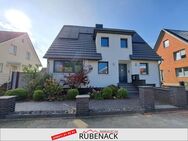 Stilvoll wohnen, nachhaltig leben - Ihr Traumhaus mit Pool in gefragter Lage - Nienburg (Weser)