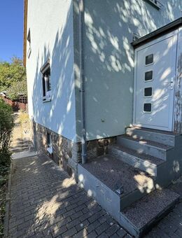 SANIERTES REIHENECKHAUS MIT TRAUMGRUNDSTÜCK - SOFORT BEZUGSFREI - Großschirma