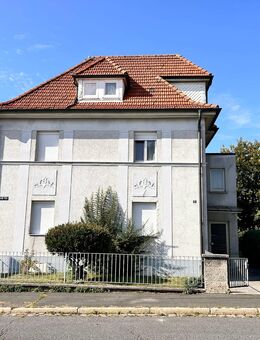 Mehrfamilienwohnhaus mit Ausbaupotential und großem Grundstück in Innenstadtlage - Neustadt (Coburg)