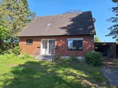 Einfamilienhaus mit zusätzlichem Baugrundstück im schönen Lobacker.