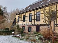 Wohnen in historischem Ambiente, 5-Zimmer-Dachgeschosswohnung in Hevensen - Hardegsen