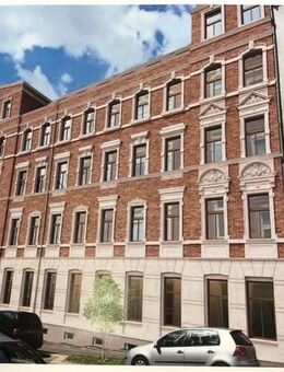 NEUWERTIGE WOHNUNG!!! PARKETT, FUßBODENHEIZUNG, BALKON, LIFT SOWIE MODERNEM BAD!!! - Chemnitz
