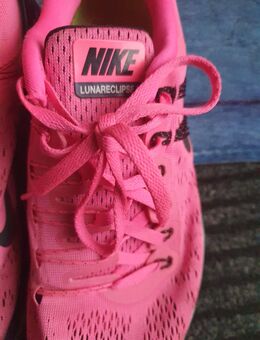 Nike Laufschuhe 39 pink - Marsberg