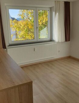 Modernisierte 3 Zimmer Wohnung in Augsburg - Augsburg