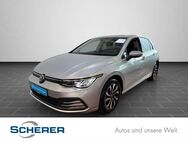 VW Golf, 1.0 VIII eTSI Active, Jahr 2023 - Aschaffenburg