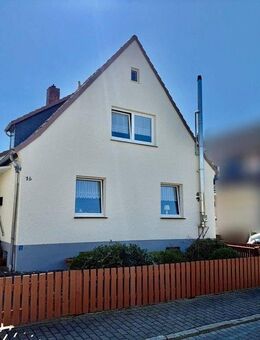 Reserviert! Einfamilienhaus mit Einliegerwohnung in Uelzen - Uelzen