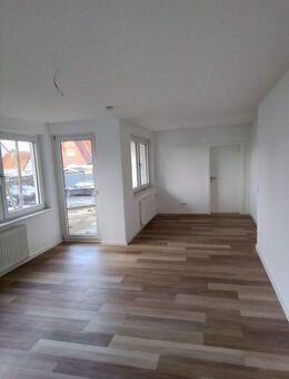 Helle 4-Zimmer-Wohnung mit Balkon in Celle - Celle