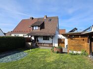 Harmonische Doppelhaushälfte mit Garage und Garten in Zentrumsnähe! - Rödental