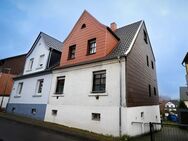 Mehrparteienhaus in verkehrsberuhigtem Bereich von St. Ingbert sucht neue Eigentümer - Sankt Ingbert Zentrum