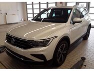 VW Tiguan, 1.5 TSI MOVE, Jahr 2024 - Hannover