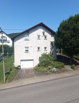 Exklusives neuwertiges Traumhaus in Hirstein, perfekt für Familien, Mehrgenerationen oder Gewerbe ! - Namborn