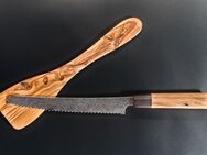 Damast - Brotmesser | Griff aus Olivenholz | 22cm Klinge | Küchenmesser - Otterstadt