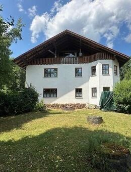 Wohn(t)raum mit Perspektive - Ideal für Familie, Arbeiten & mehr - Neukirchen (Bayern)