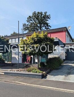 Modernisiertes Wohngebäude mit Büroeinheit und schöner Gartenanlage - Ransbach-Baumbach