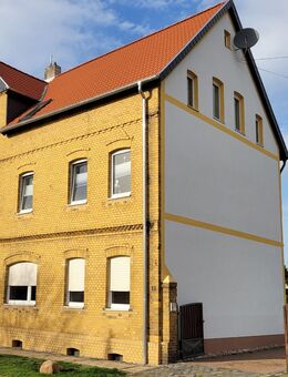 3Zi.-EG Wohnung mit EBK, Garten, DU u. Wanne sowie Carport - Helbra