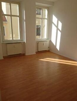 Schöne helle 3 Raum Wohnung mit Balkon, am Marktplatz. Nachmieter gesucht - Kamenz