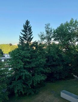 Praktische Wohnung mit Balkon in Solln - München