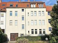 Merseburg: Renoviertes Mehrfamilienhaus - 39.750 € JNKM, 5 Vermietete Wohnungen, 11 Stellplätze - Merseburg