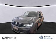 VW Tiguan, 2.0 TDI R-Line Black Style, Jahr 2021 - Bad Camberg