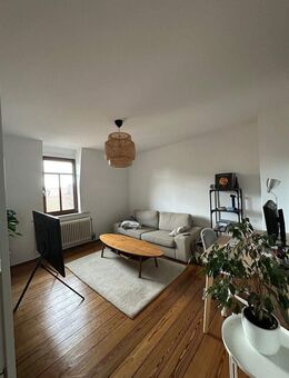 Schöne 2 1/2 ZKB Altbau, mitten im Herzen von Oberursel - Oberursel (Taunus)