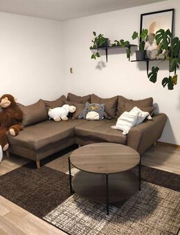 Komfortable Etagenwohnung mit Balkon, Einbauküche und Garage - Hechingen