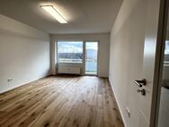 Neu sanierte 2-Zimmer Wohnung mit Tiefgarage und Balkon in Altdorf. Ohne Provision! - Altdorf (Bayern)