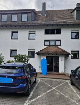 vermietete sehr schöne Wohnung Hochparterre mit großzügigem überdachten Balkon für Kapitalanlager - Erlangen